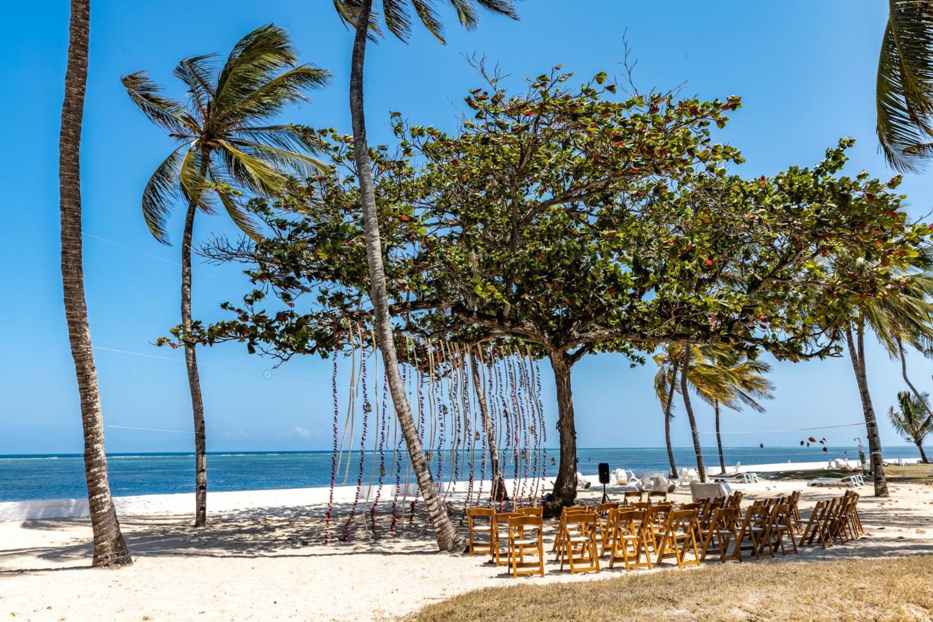 Sun N Sand Beach Resort Mombasa Esterno foto